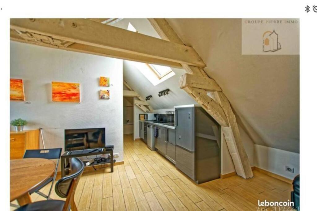 Orleans Appartement 2 Chambres Avec Parking Orléans Exterior foto
