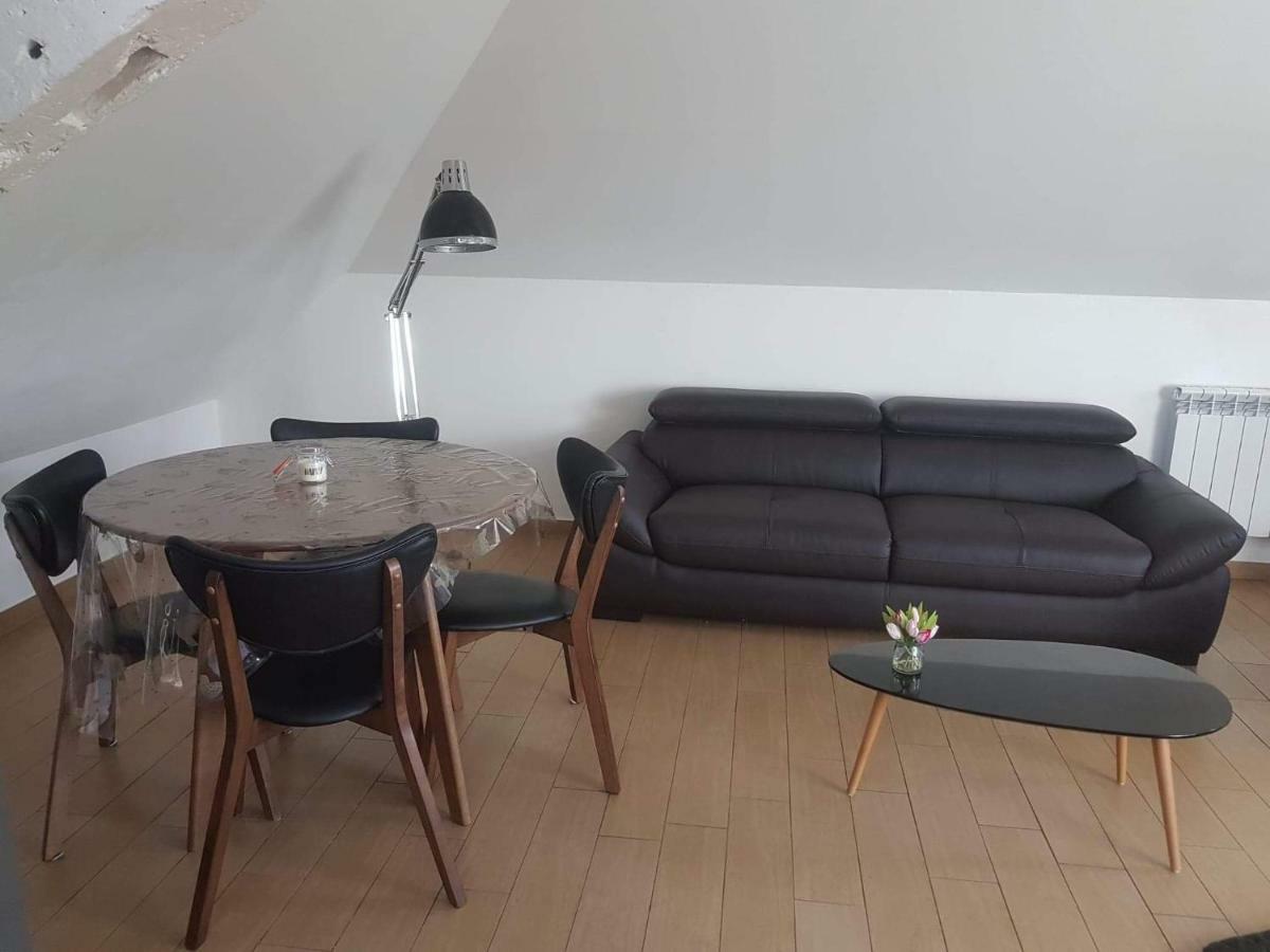 Orleans Appartement 2 Chambres Avec Parking Orléans Exterior foto